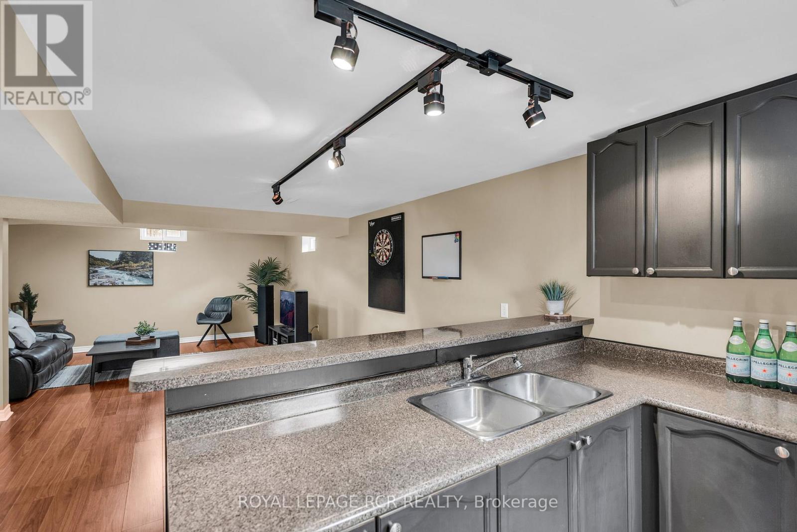 6 Compton Crescent, Bradford West Gwillimbury (Bradford), Ontario  L3Z 2X5 - Photo 36 - N12212093