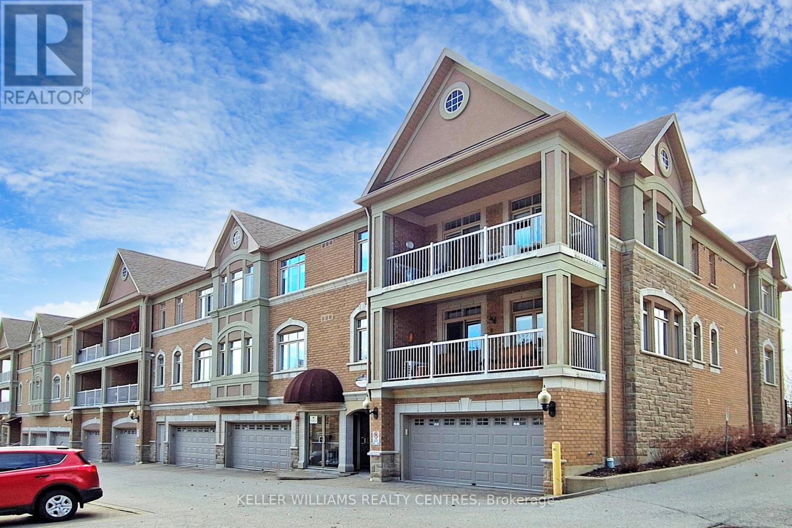 302 - 2 BRIAR HILL HEIGHTS, New Tecumseth, Ontario
