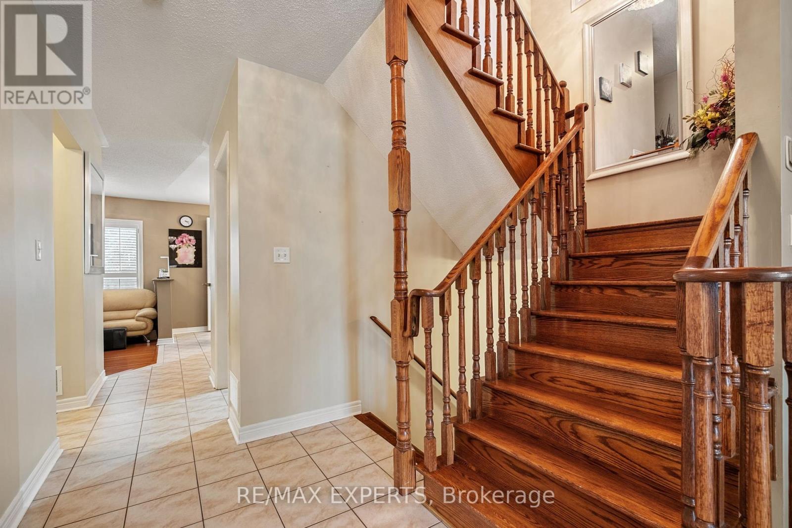 72 Turning Leaf Drive, Vaughan (Sonoma Heights), Ontario  L4H 2J4 - Photo 18 - N12212140