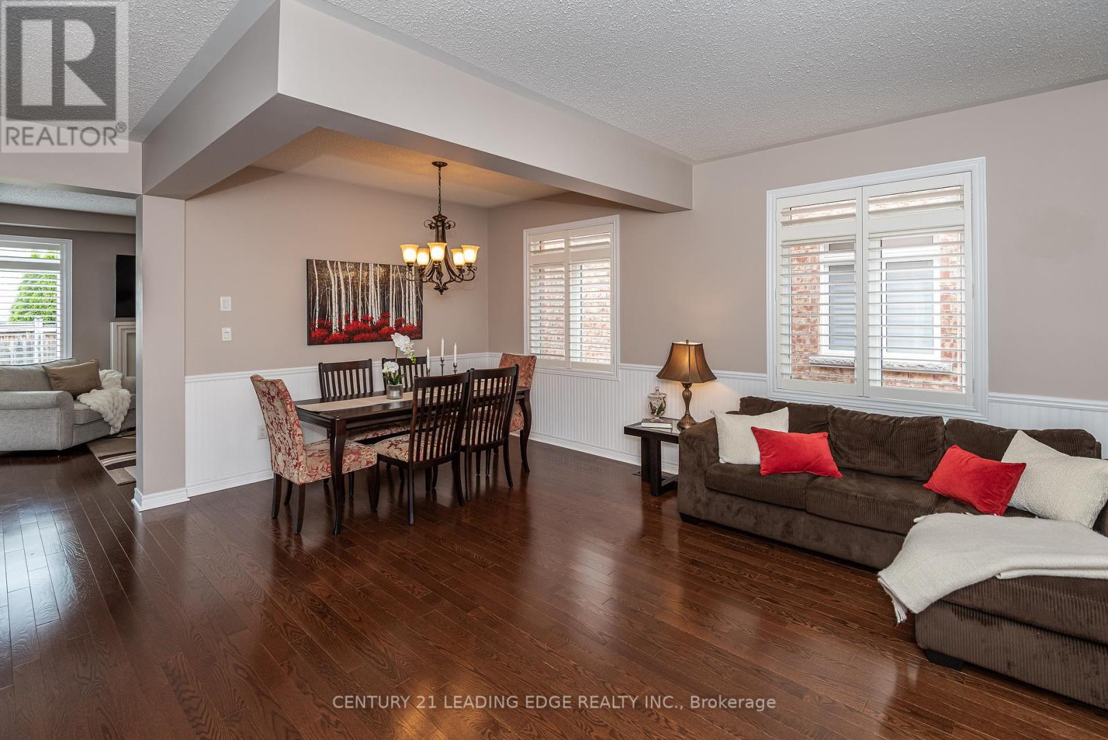 Property at 7 MCCANN CRESCENT image 4