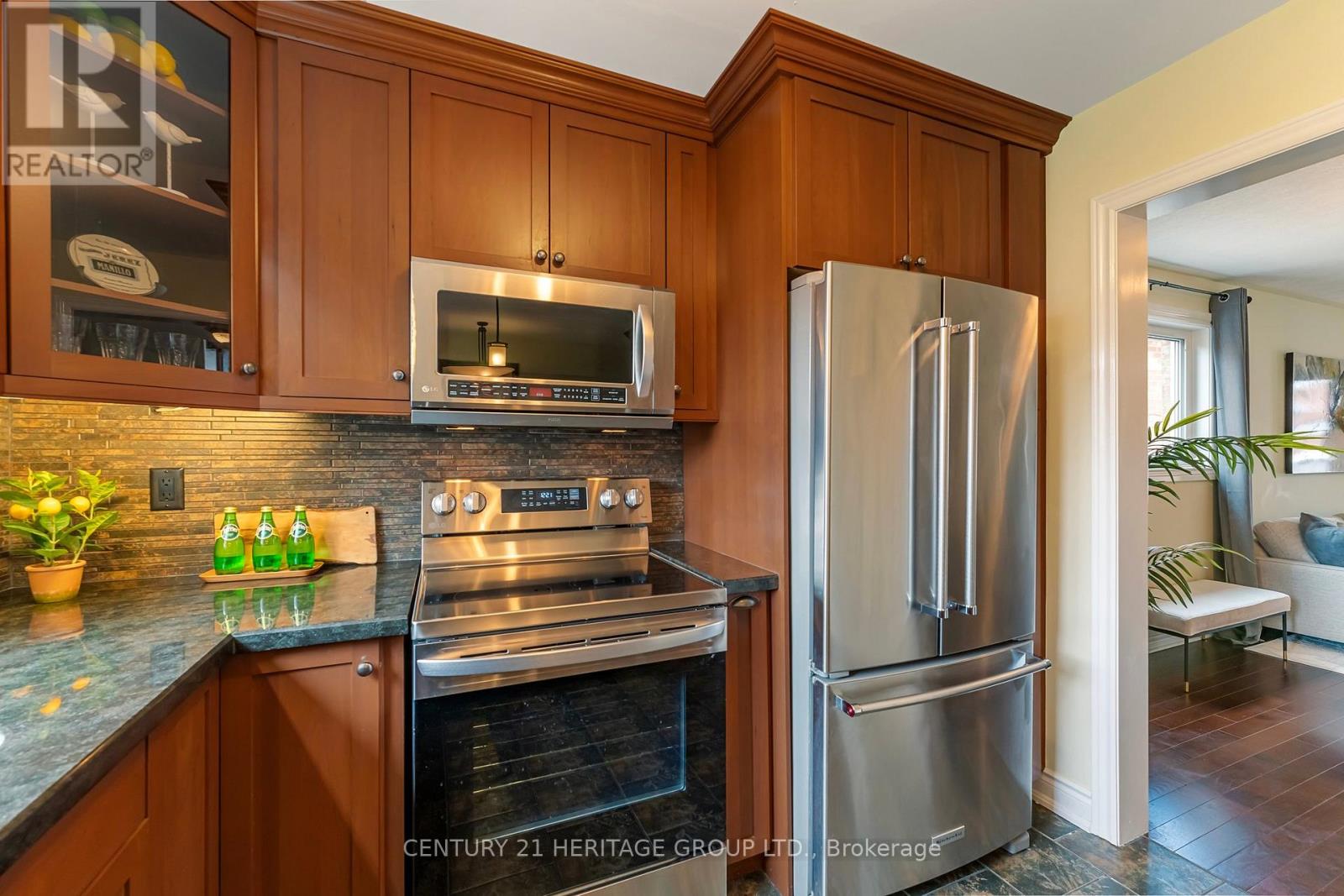 29 Prince Drive, Bradford West Gwillimbury (Bradford), Ontario  L3Z 3B7 - Photo 12 - N12212182