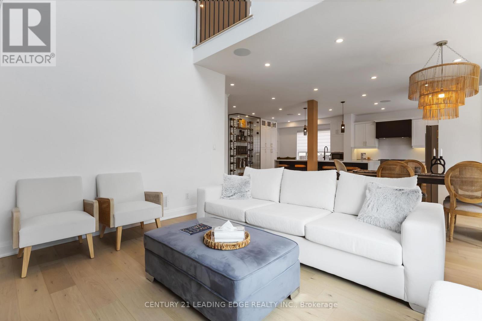 9 Bluebell Drive, Markham, Ontario  L3S 3P8 - Photo 7 - N12212187