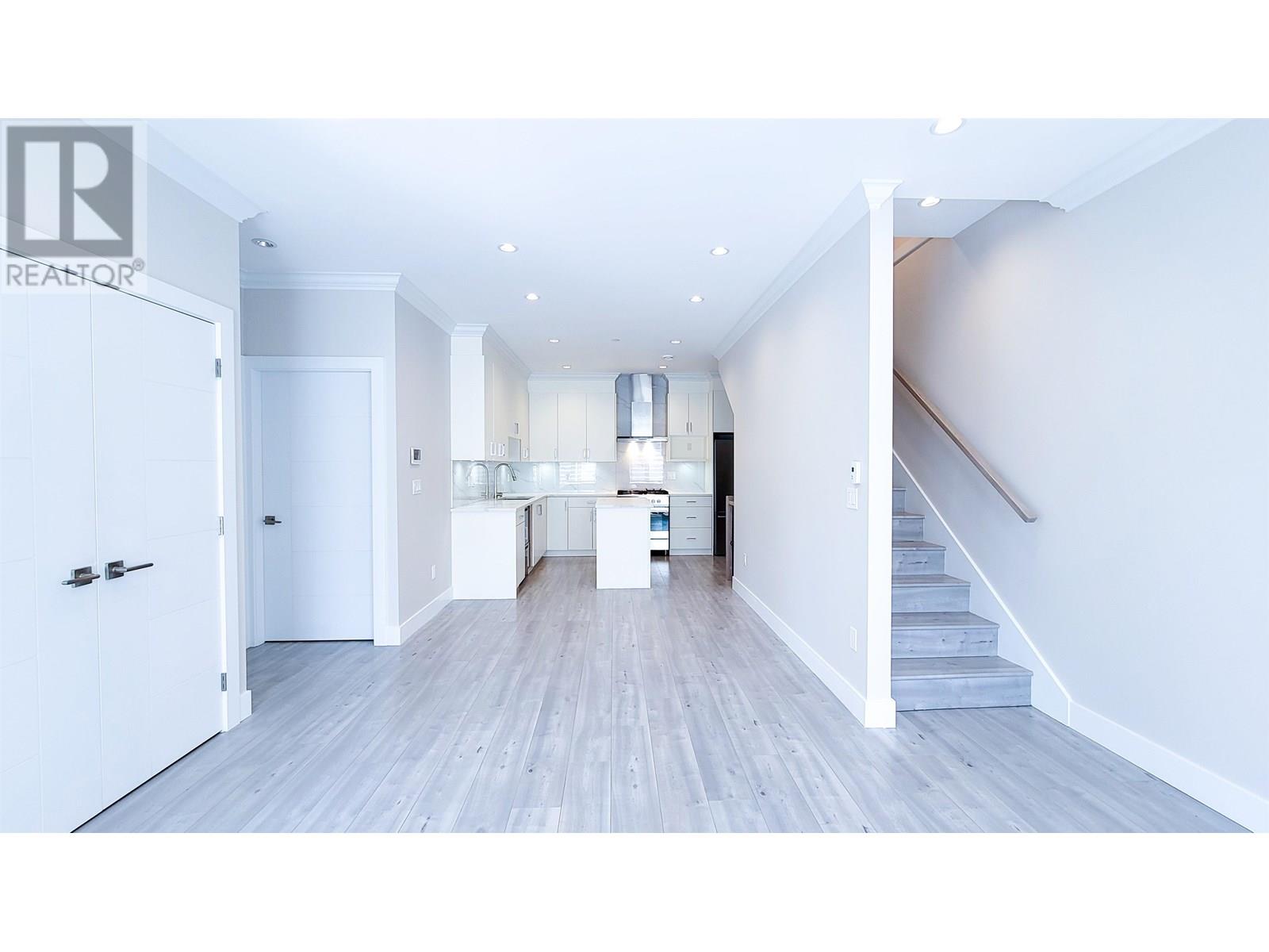 3820 Inverness Street, Vancouver, British Columbia  V5V 1W6 - Photo 4 - R3014161