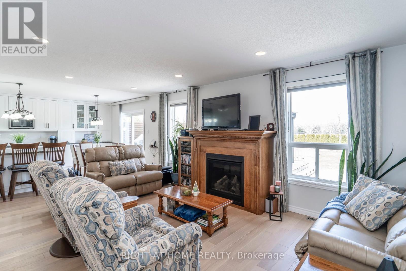 16 O'neill Circle, Springwater (Phelpston), Ontario  L2L 2K0 - Photo 17 - S12212063