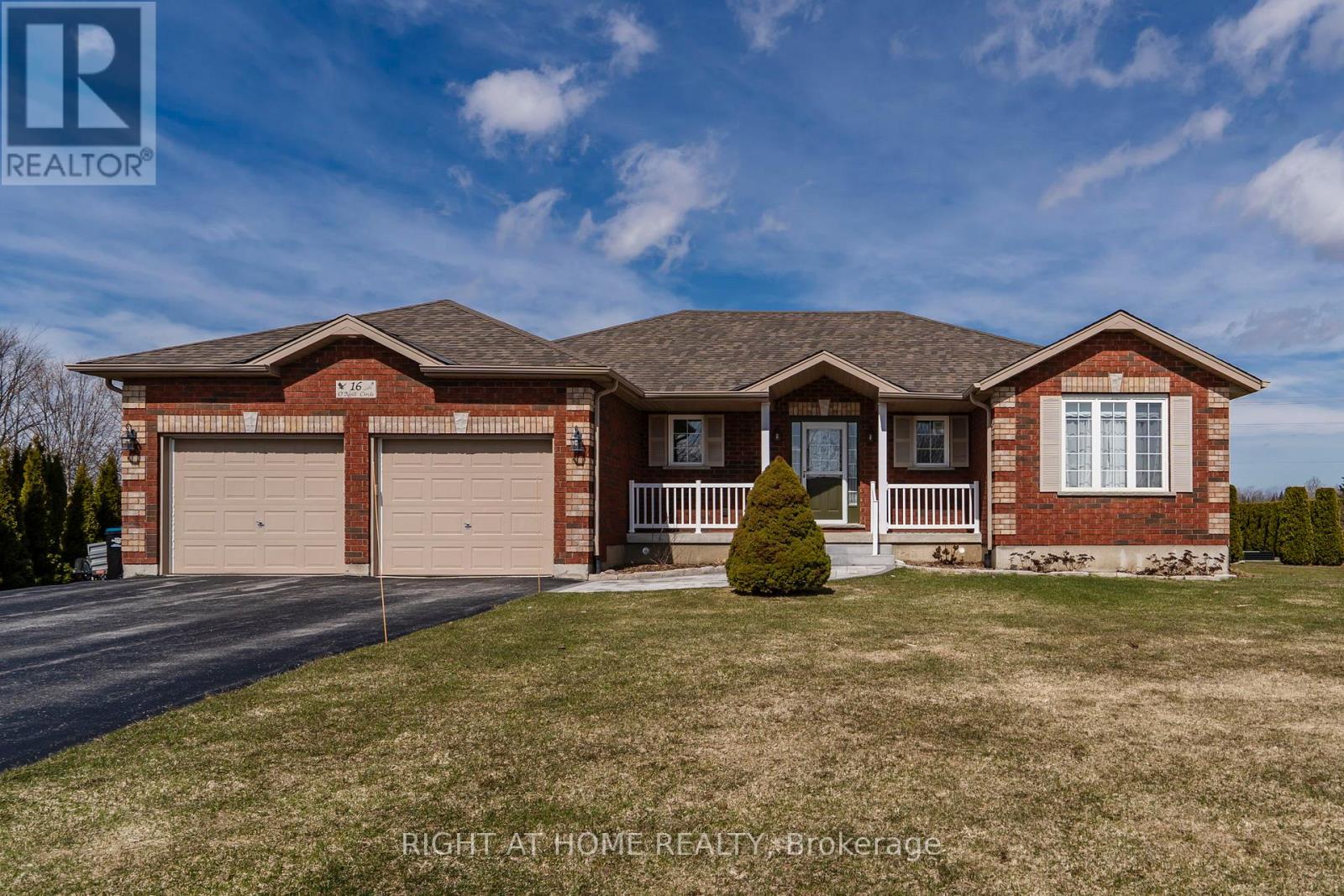 16 O'neill Circle, Springwater (Phelpston), Ontario  L2L 2K0 - Photo 2 - S12212063