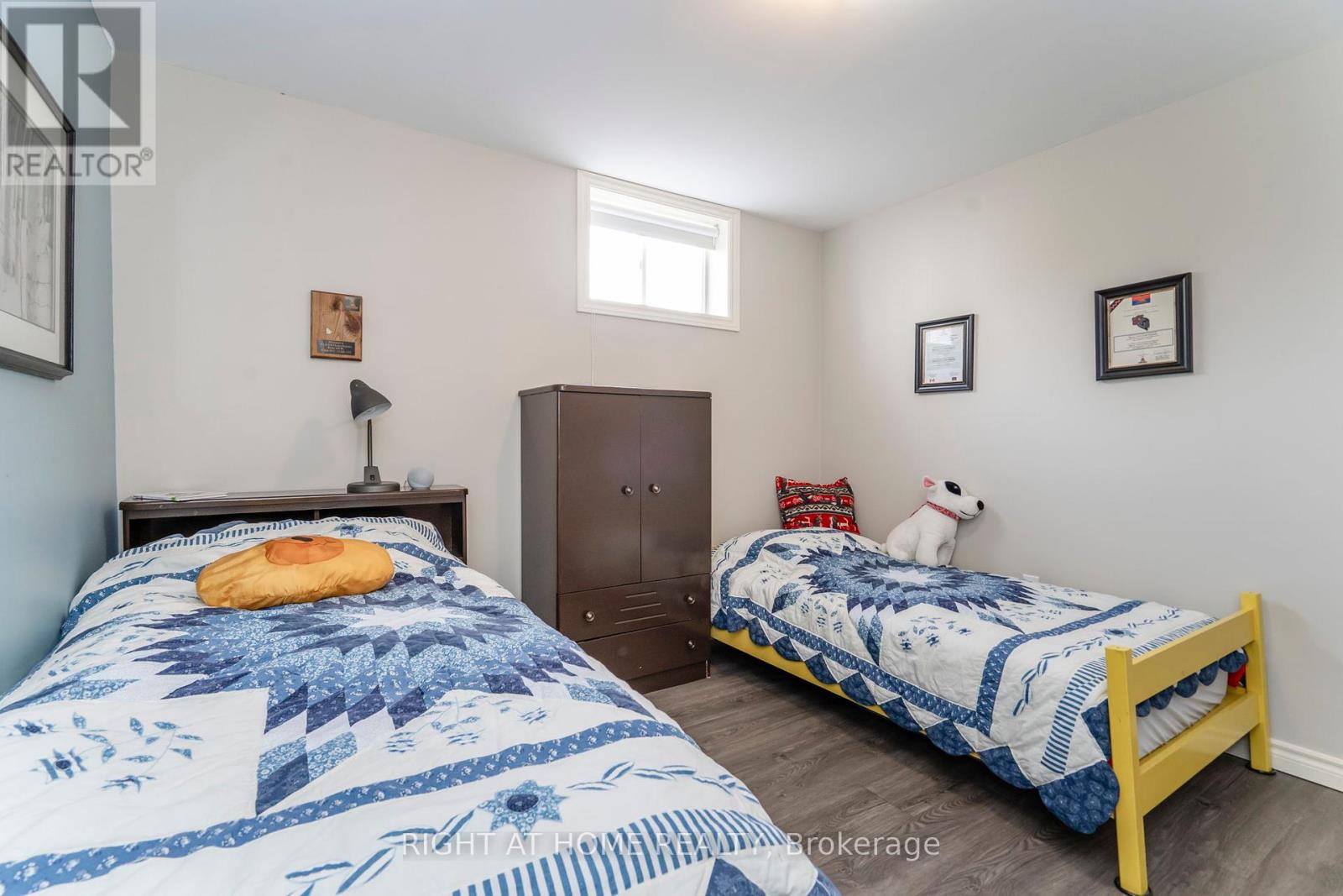16 O'neill Circle, Springwater (Phelpston), Ontario  L2L 2K0 - Photo 34 - S12212063