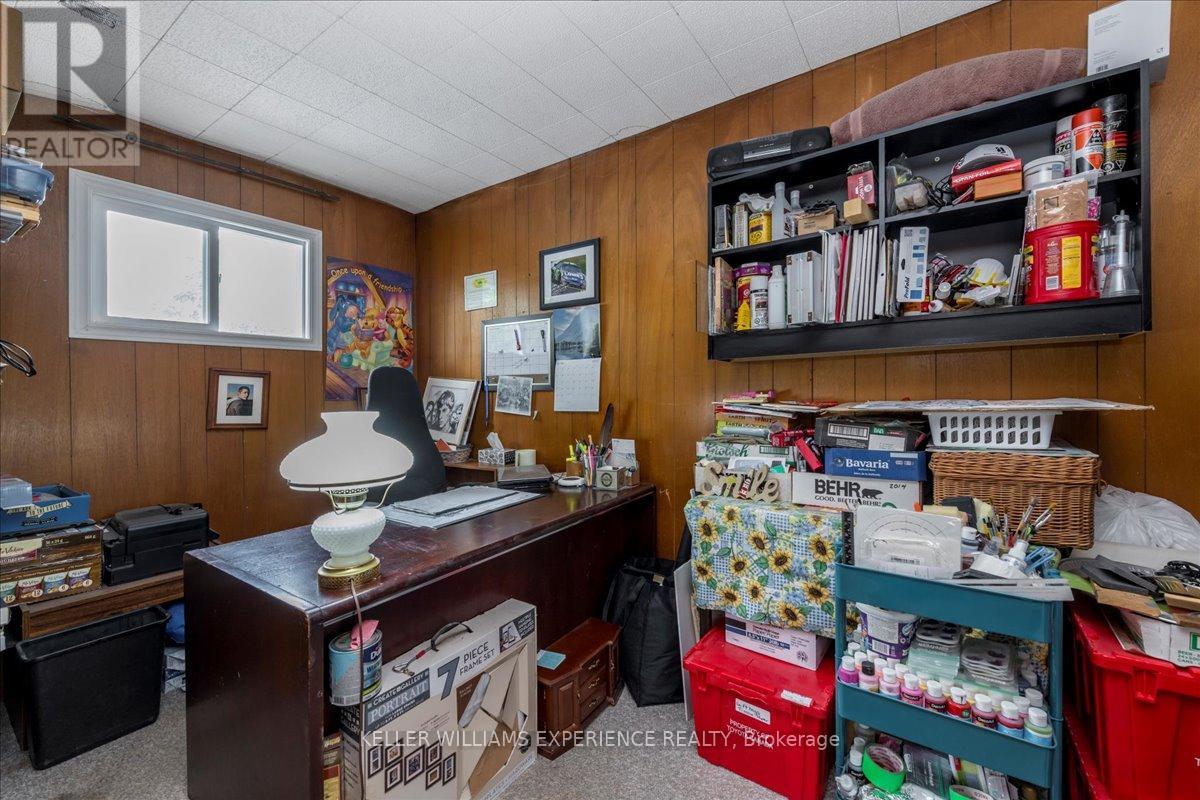 227 Southview Road, Barrie, Ontario  L4N 3X6 - Photo 13 - S12212120