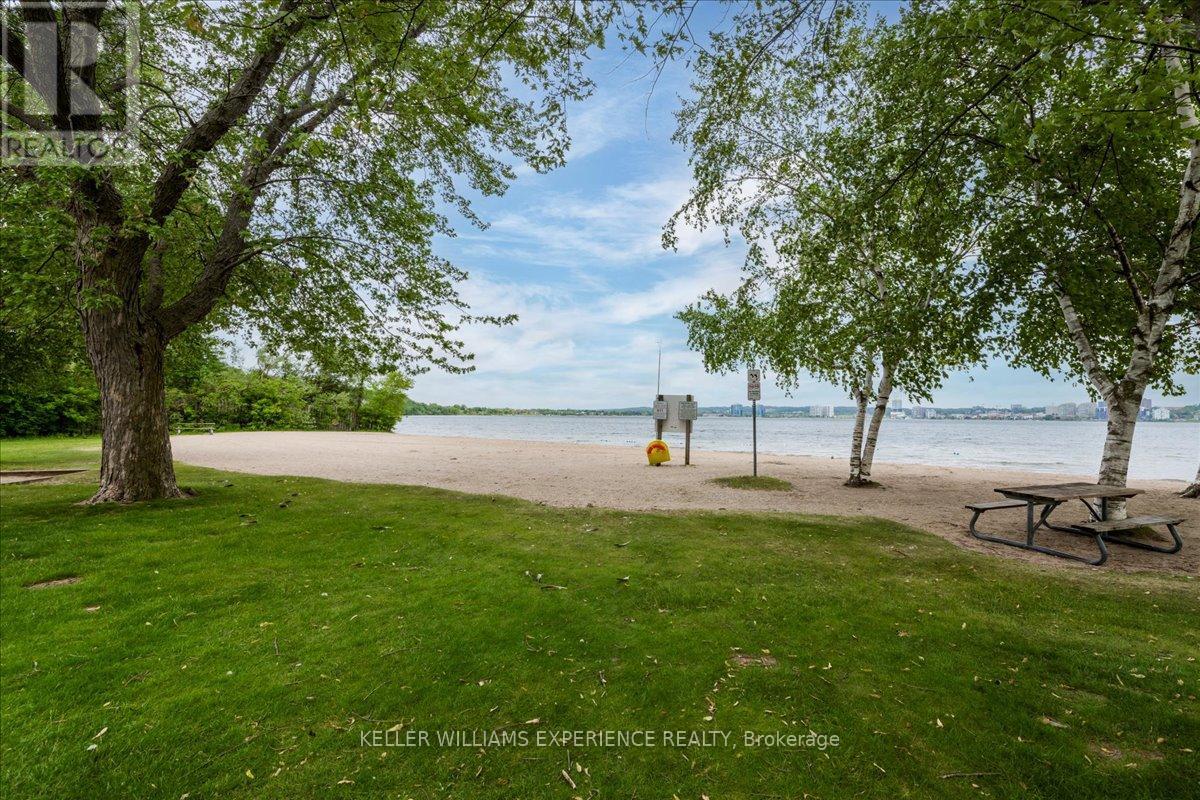 227 Southview Road, Barrie, Ontario  L4N 3X6 - Photo 25 - S12212120