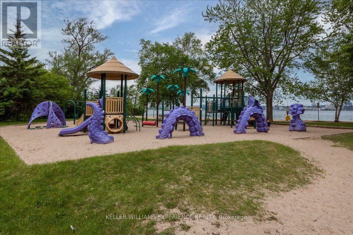 227 Southview Road, Barrie, Ontario  L4N 3X6 - Photo 27 - S12212120
