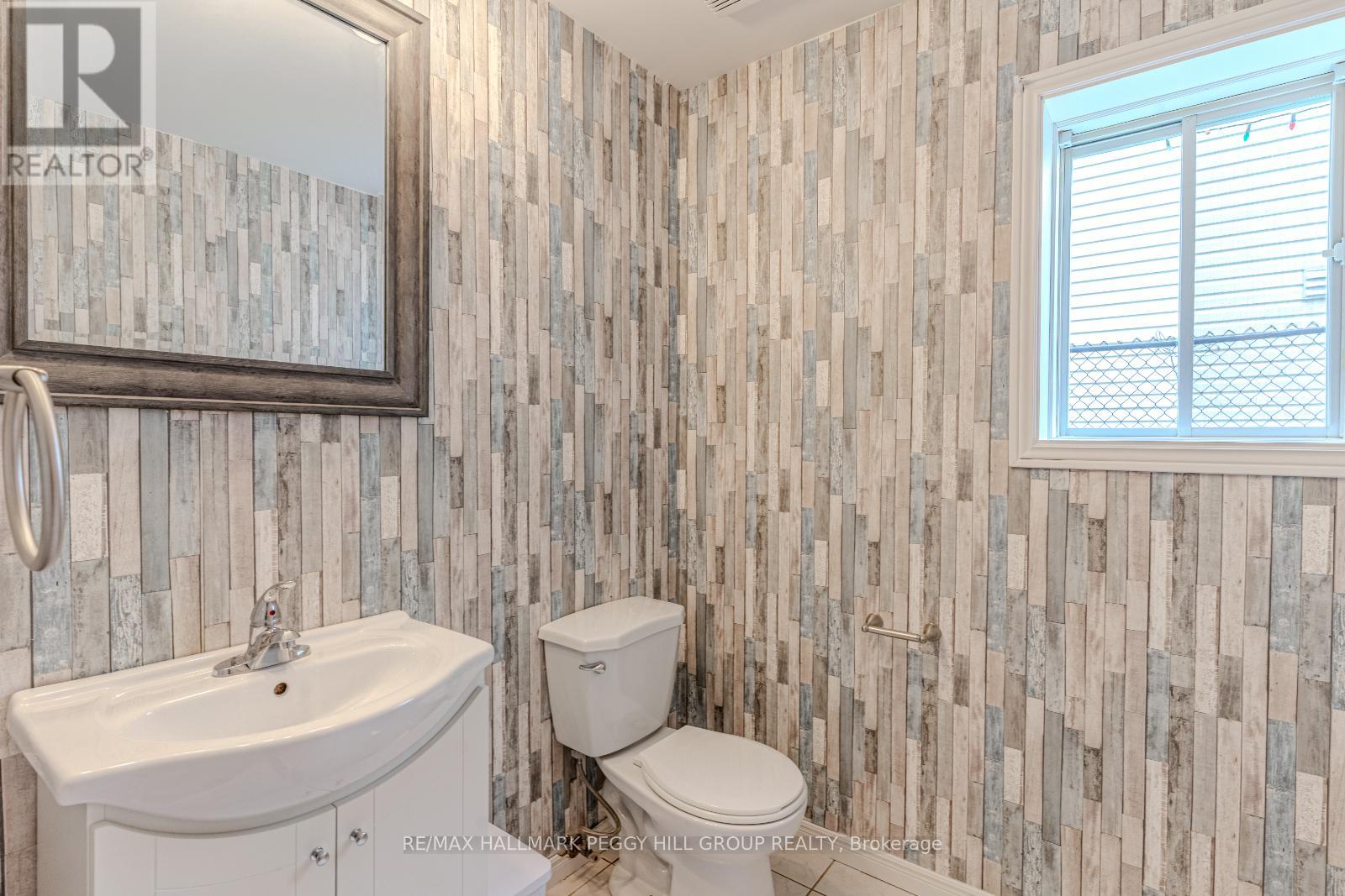26 Innisbrook Drive, Wasaga Beach, Ontario  L9Z 1G3 - Photo 15 - S12212144