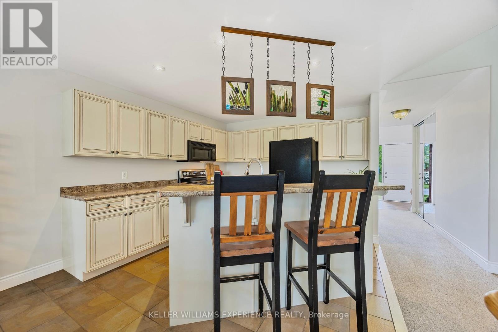26 Wildflower Court, Barrie, Ontario  L4N 4G3 - Photo 13 - S12212147