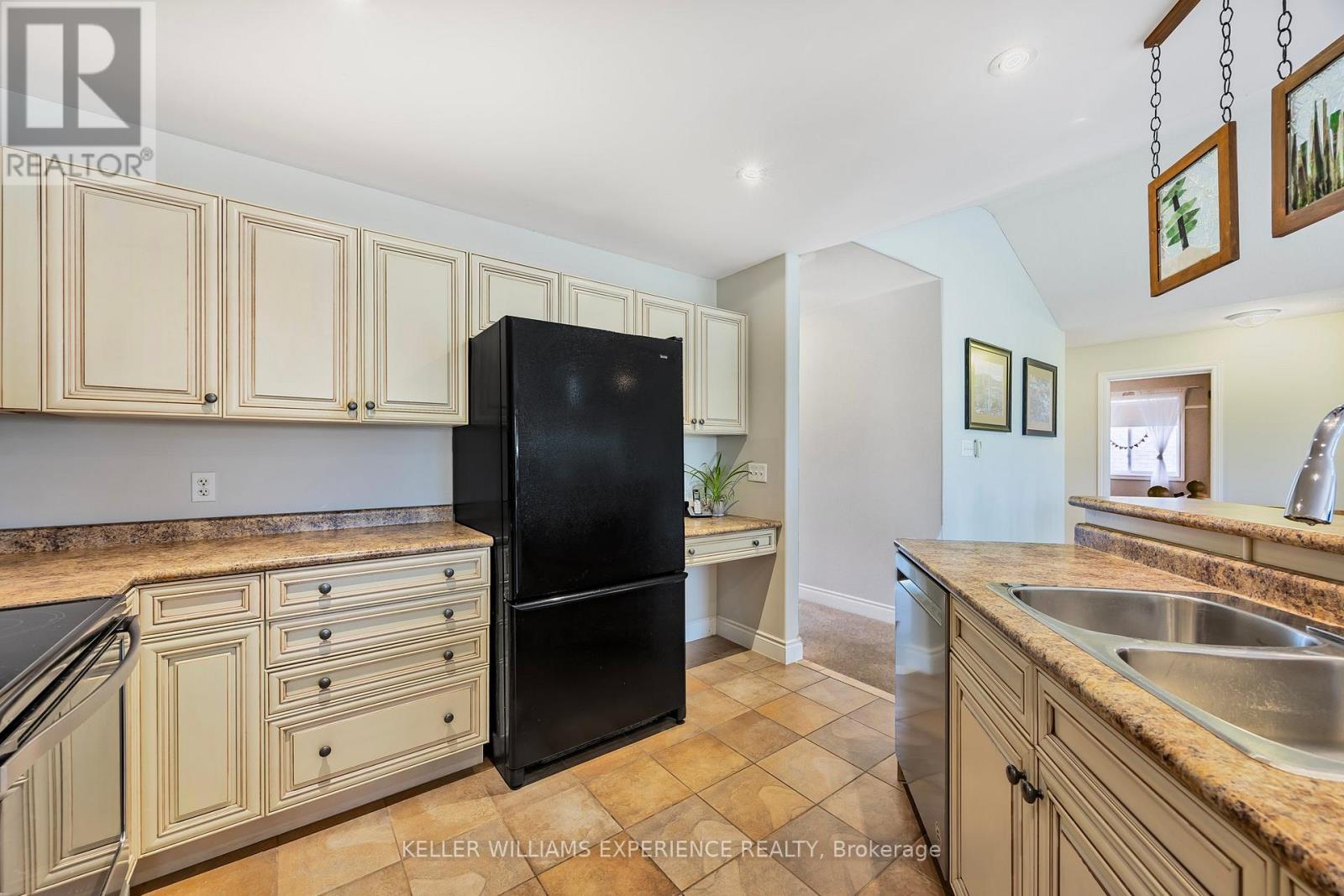26 Wildflower Court, Barrie, Ontario  L4N 4G3 - Photo 16 - S12212147