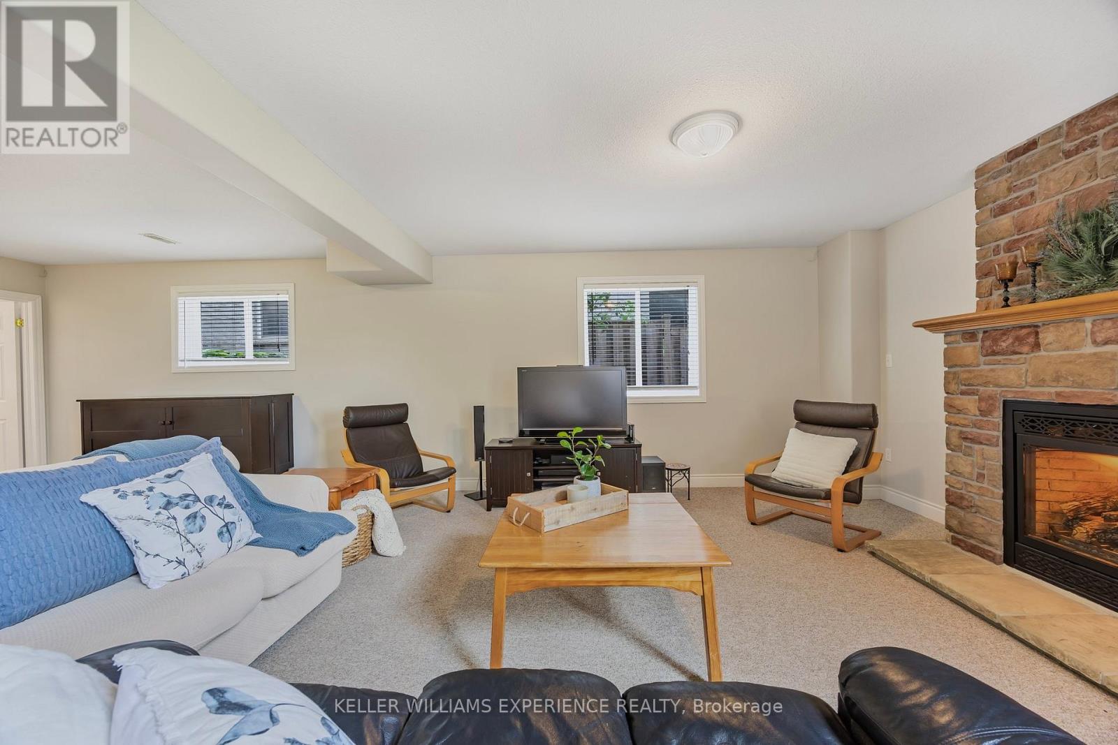 26 Wildflower Court, Barrie, Ontario  L4N 4G3 - Photo 36 - S12212147