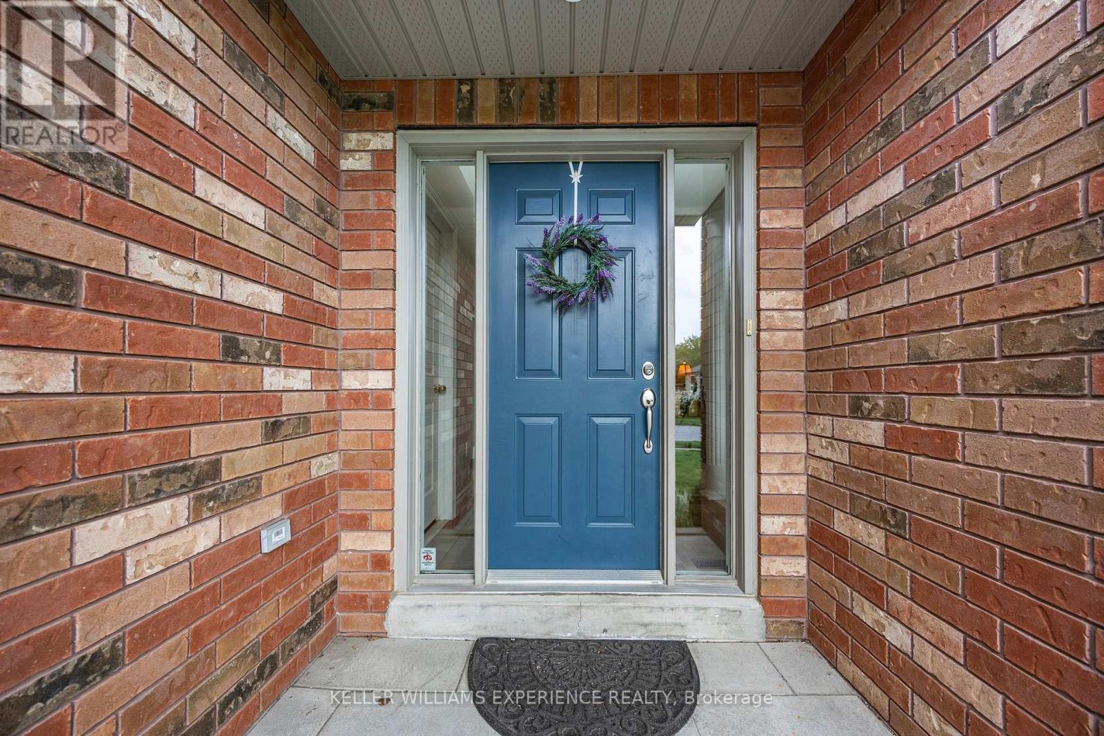 26 Wildflower Court, Barrie, Ontario  L4N 4G3 - Photo 4 - S12212147