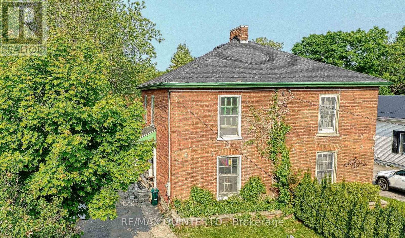 275 CHARLES STREET, Belleville, Ontario