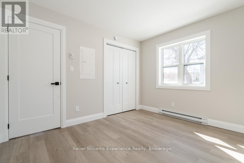 767 Second Avenue, Tay, Ontario  L0K 1R0 - Photo 5 - S12212329