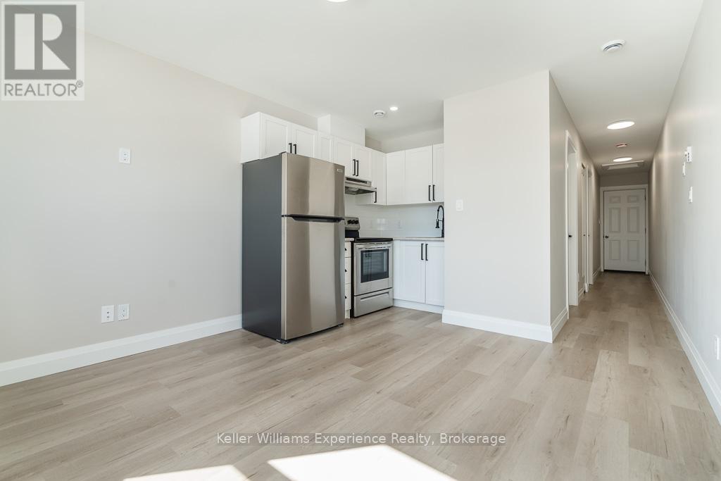 767 Second Avenue, Tay, Ontario  L0K 1R0 - Photo 6 - S12212329