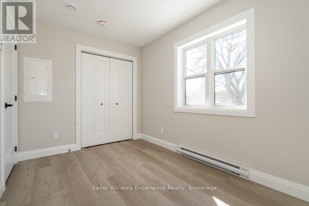 767 Second Avenue, Tay, Ontario  L0K 1R0 - Photo 8 - S12212329