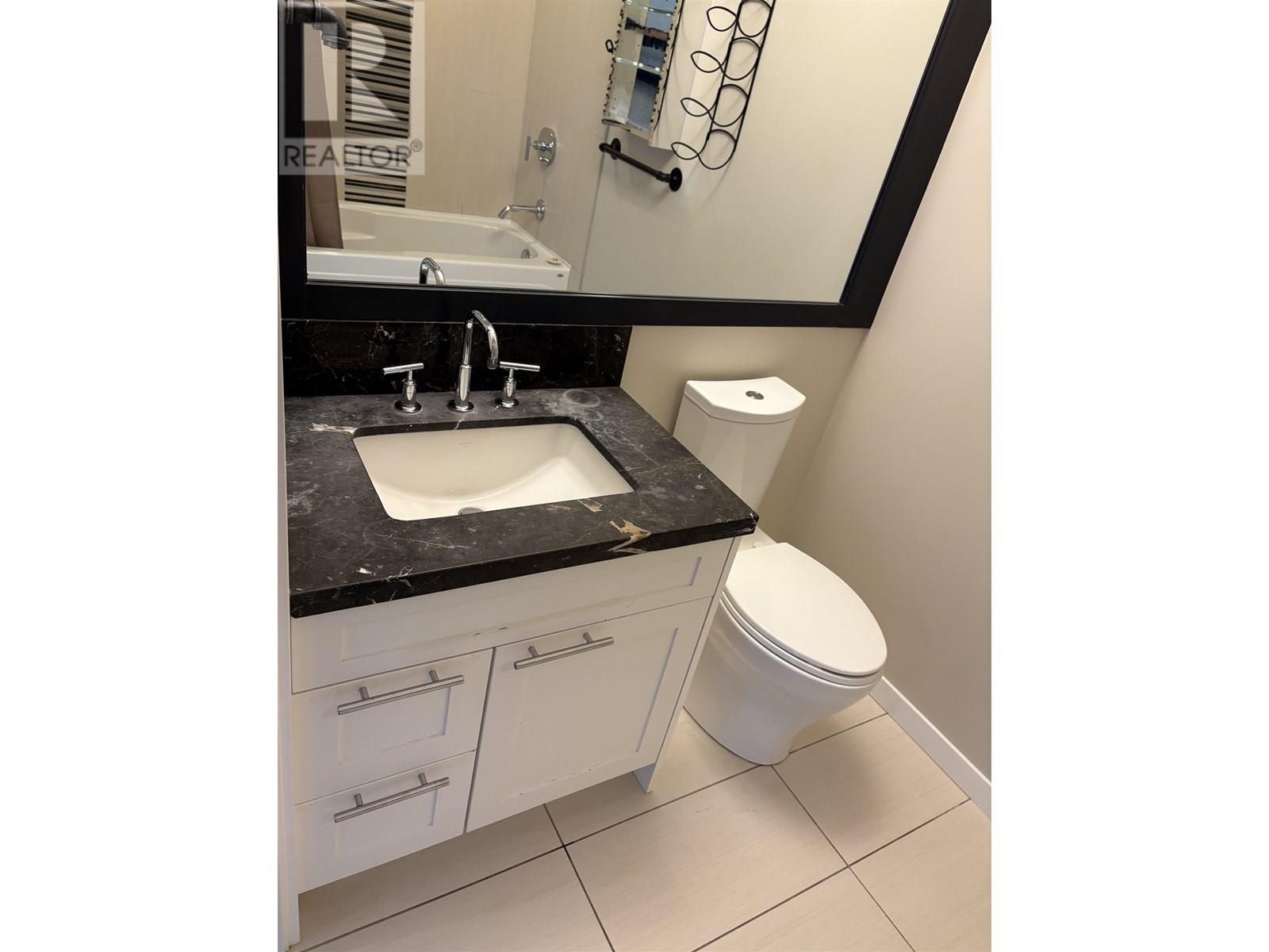 212 5665 Teredo Street, Sechelt, British Columbia  V7Z 0J2 - Photo 6 - R3014142