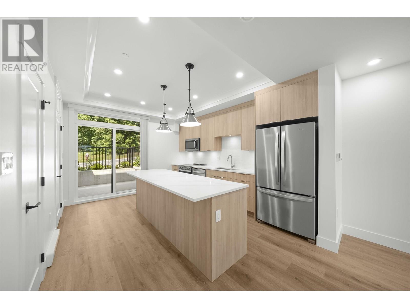 43 E Eighth Avenue, New Westminster, British Columbia  V3L 4J4 - Photo 5 - R3014153
