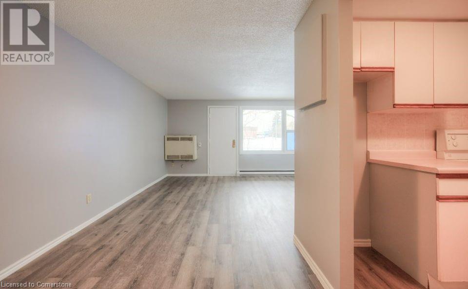 1200 Courtland Avenue E Unit# 35, Kitchener, Ontario  N2C 1K7 - Photo 4 - 40740058