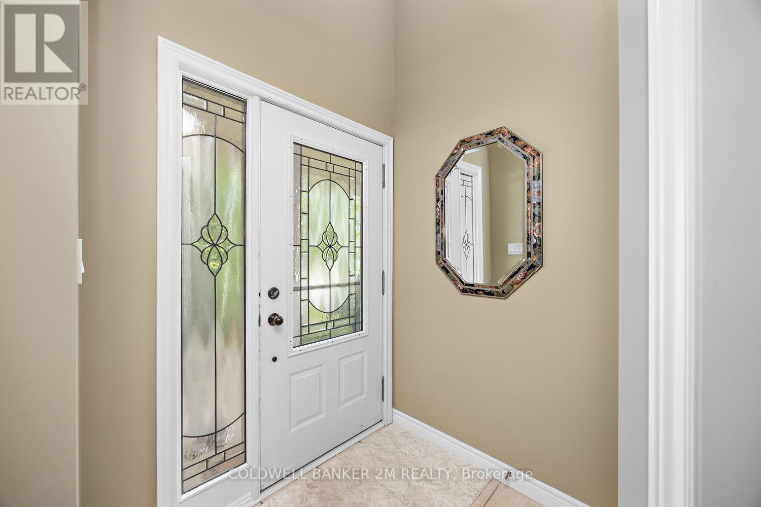 348 Ryerson Crescent, Oshawa, Ontario  L1G 8B6 - Photo 4 - E12212220