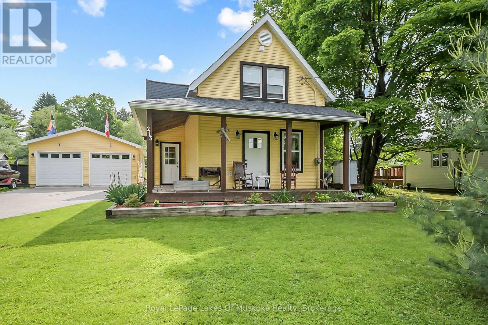 213 WOODCHESTER AVENUE, Bracebridge, Ontario