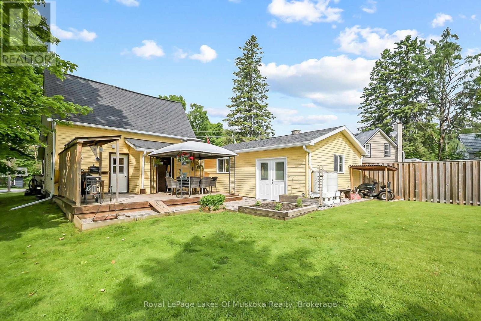 213 Woodchester Avenue, Bracebridge, Ontario  P1L 1H8 - Photo 9 - X12212218