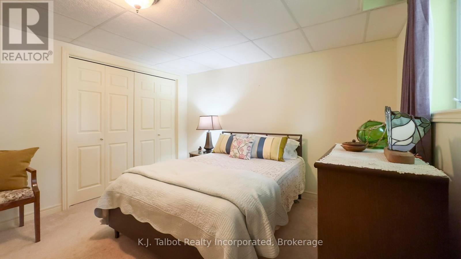 386 Templeton Street, North Huron, Ontario  N0M 1H0 - Photo 37 - X12212253