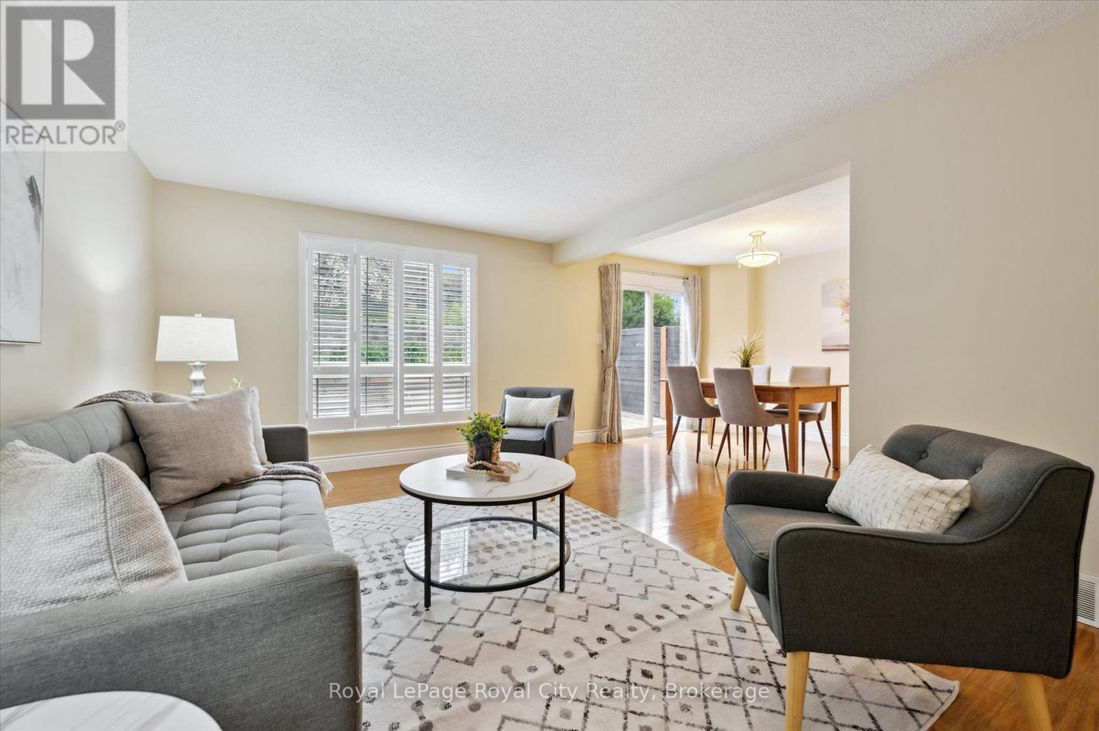 407 Otterbein Road, Kitchener, Ontario  N2B 3V8 - Photo 11 - X12212292