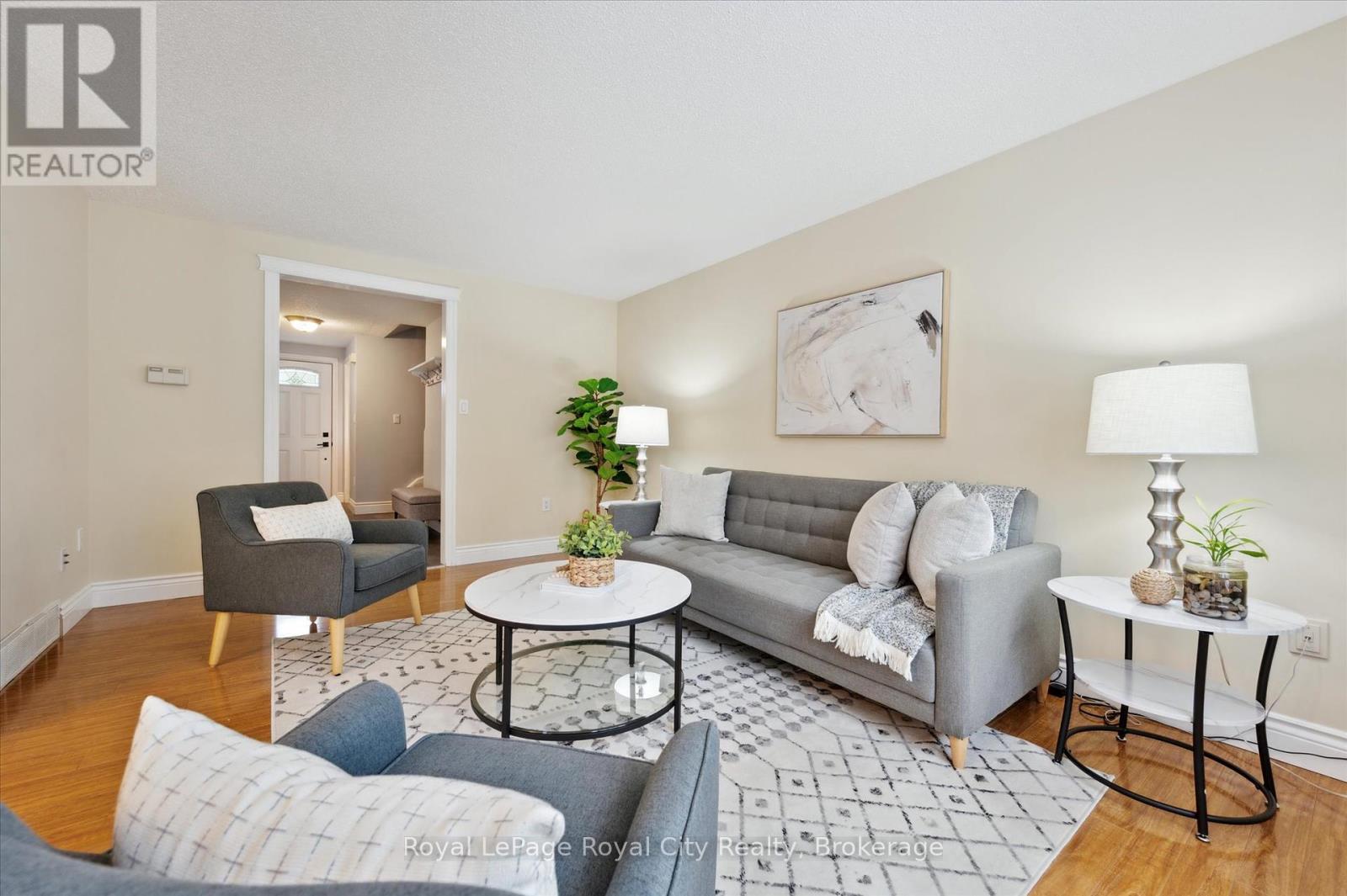 407 Otterbein Road, Kitchener, Ontario  N2B 3V8 - Photo 13 - X12212292