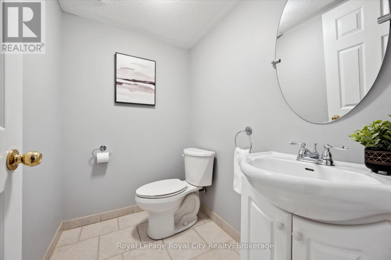 407 Otterbein Road, Kitchener, Ontario  N2B 3V8 - Photo 33 - X12212292