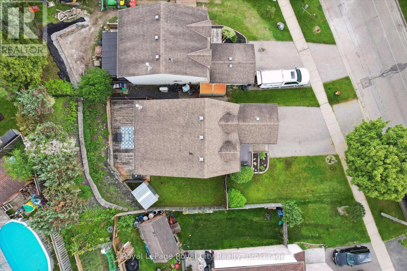 407 Otterbein Road, Kitchener, Ontario  N2B 3V8 - Photo 43 - X12212292