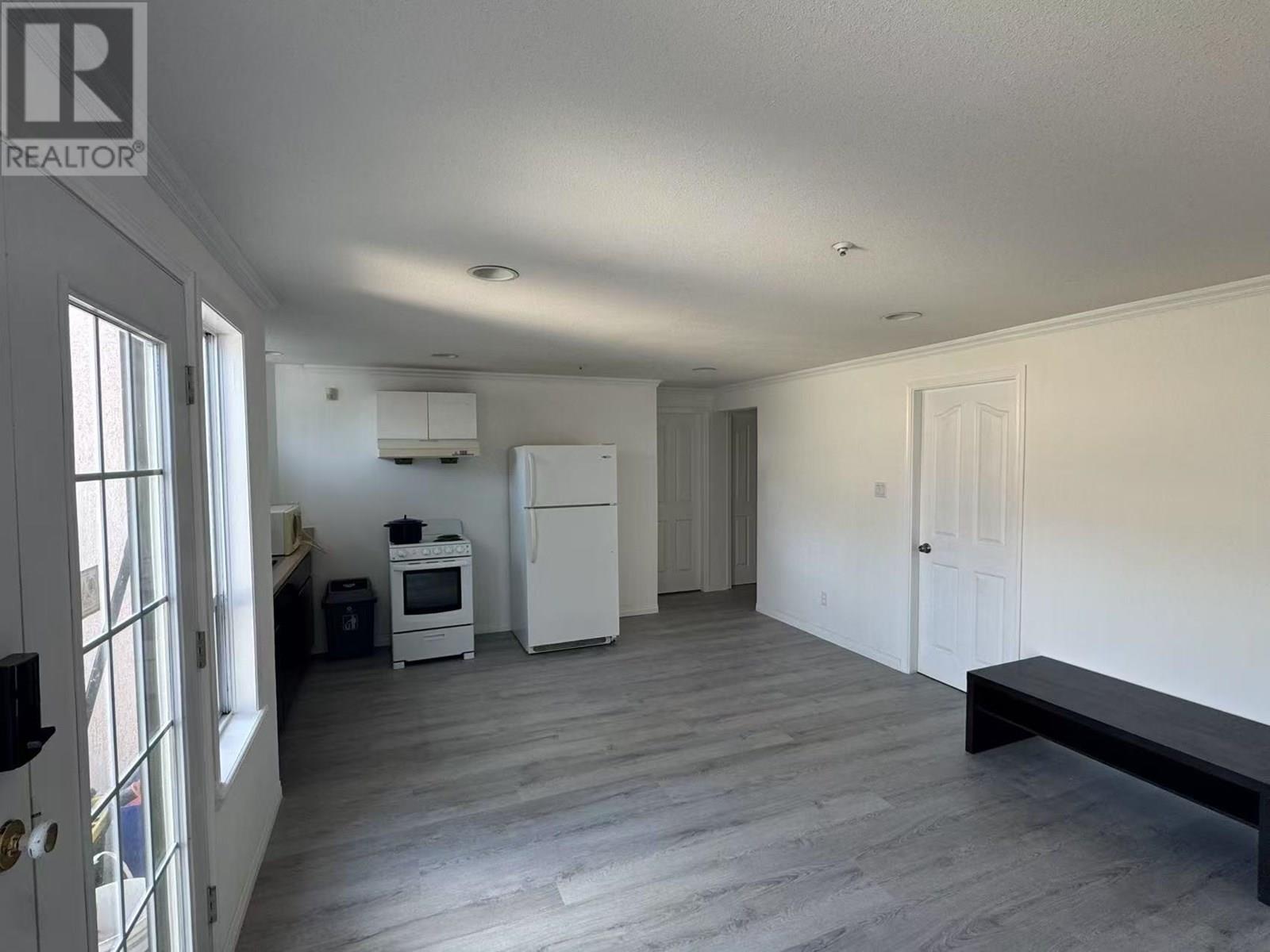 Basement 2539 W 22nd Avenue, Vancouver, British Columbia  V6L 1M3 - Photo 2 - R3014149