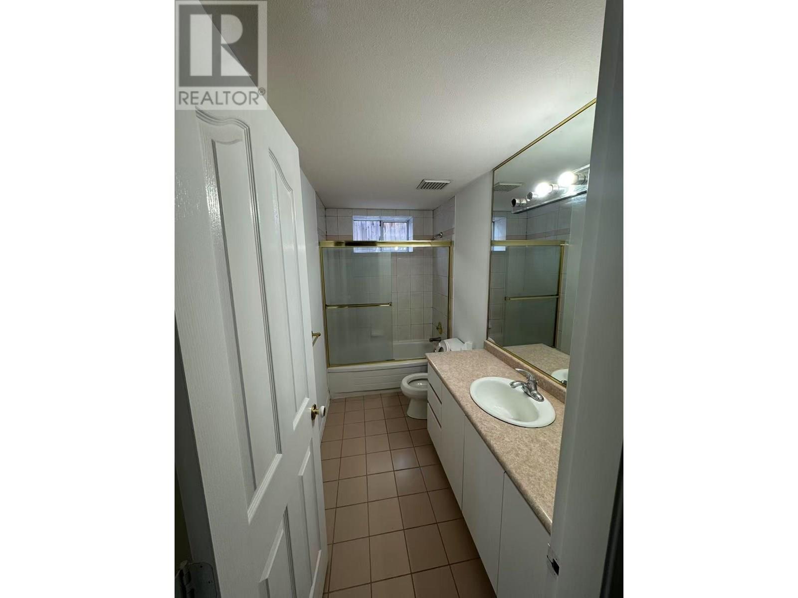 Basement 2539 W 22nd Avenue, Vancouver, British Columbia  V6L 1M3 - Photo 5 - R3014149
