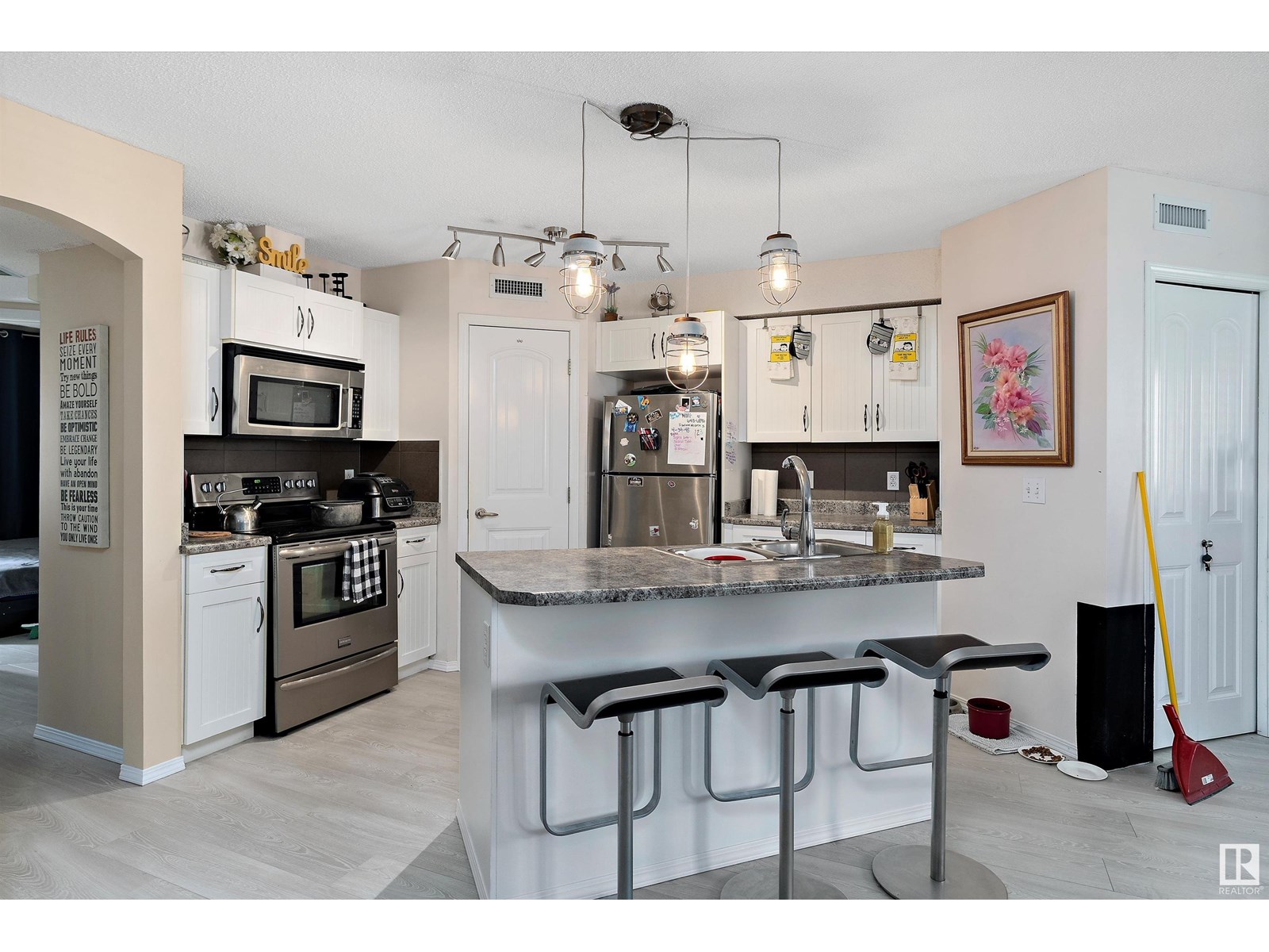#96 604 62 ST SW, edmonton, Alberta