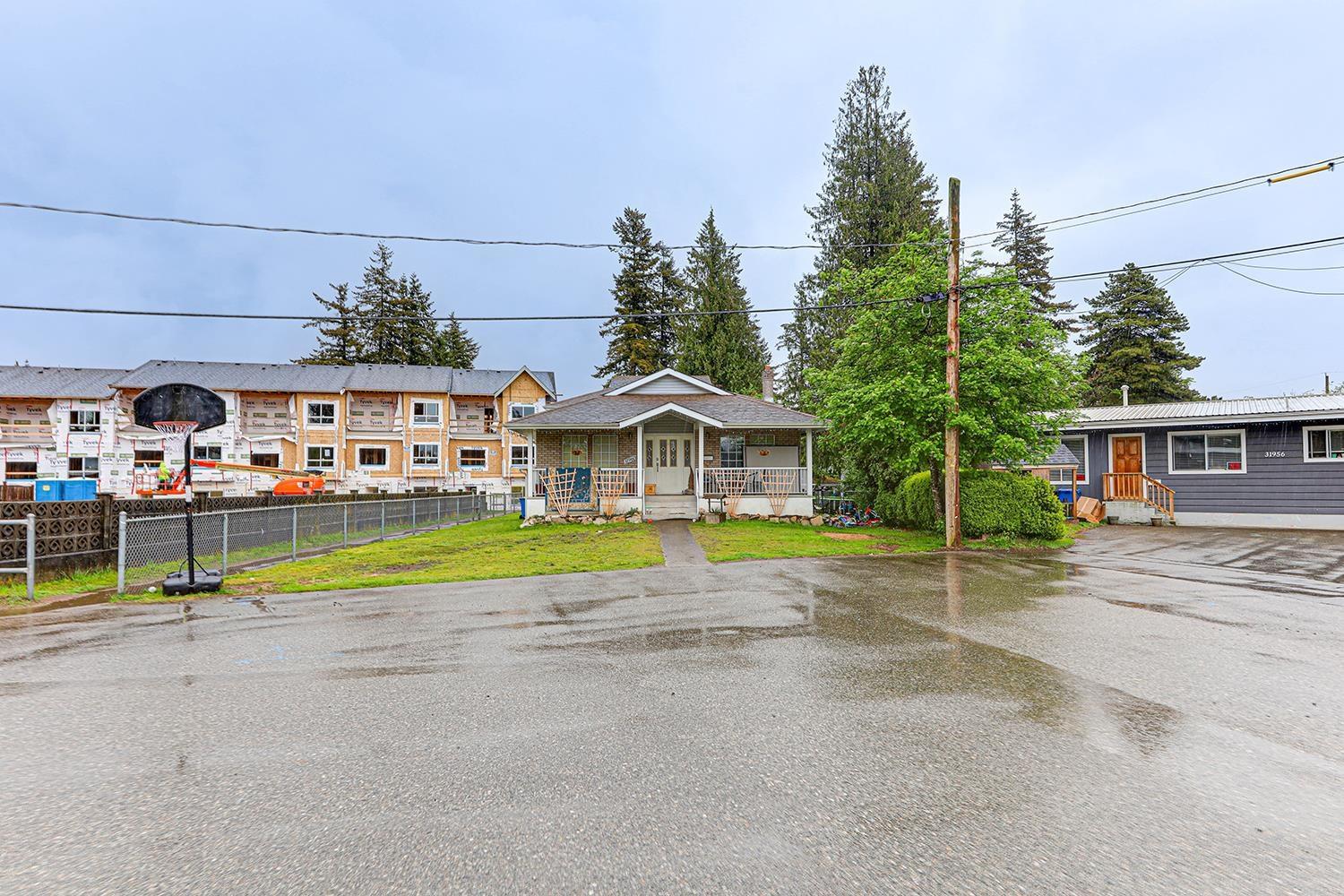 31960 Royal Crescent, Abbotsford, British Columbia  V2T 2J3 - Photo 5 - R3014164