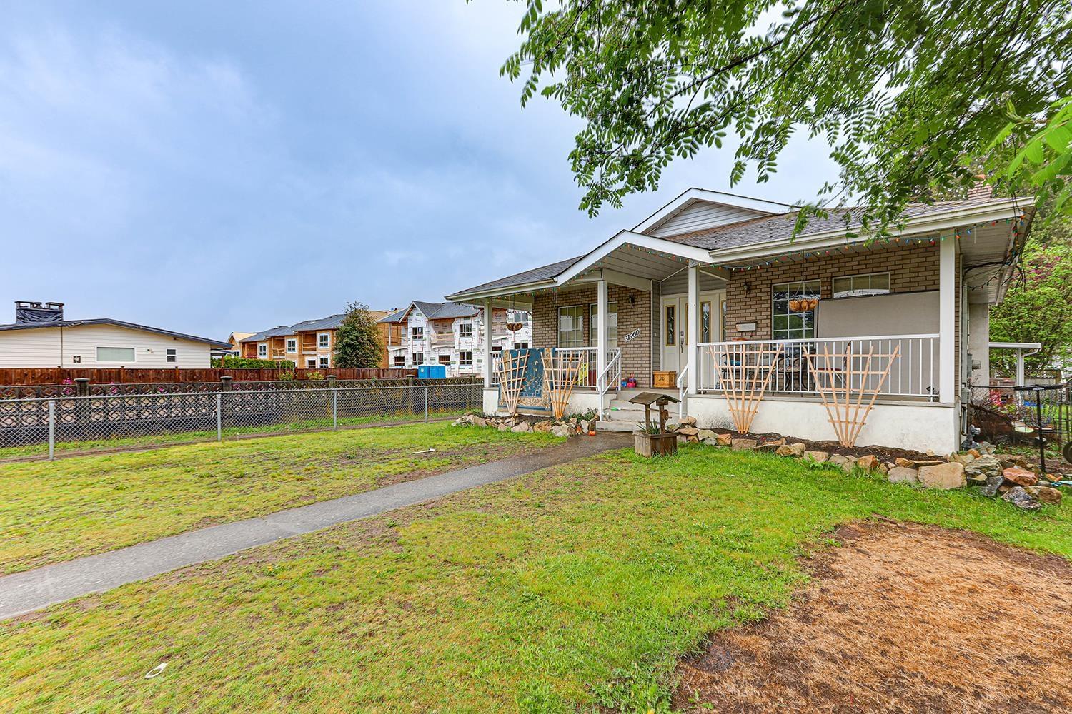 31960 Royal Crescent, Abbotsford, British Columbia  V2T 2J3 - Photo 3 - R3014164