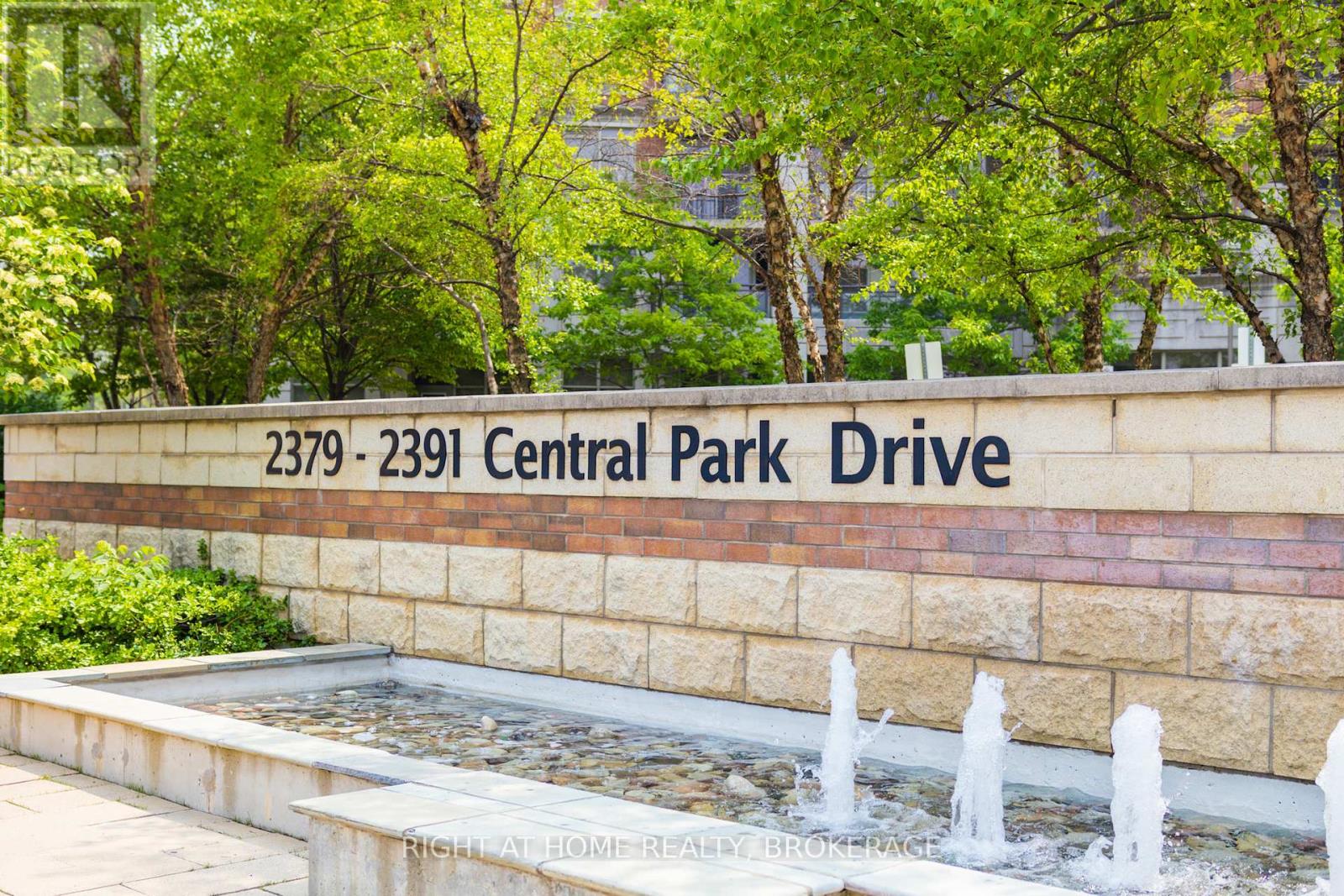 809 - 2391 Central Park Drive, Oakville, Ontario  L6H 0E3 - Photo 2 - W12210486