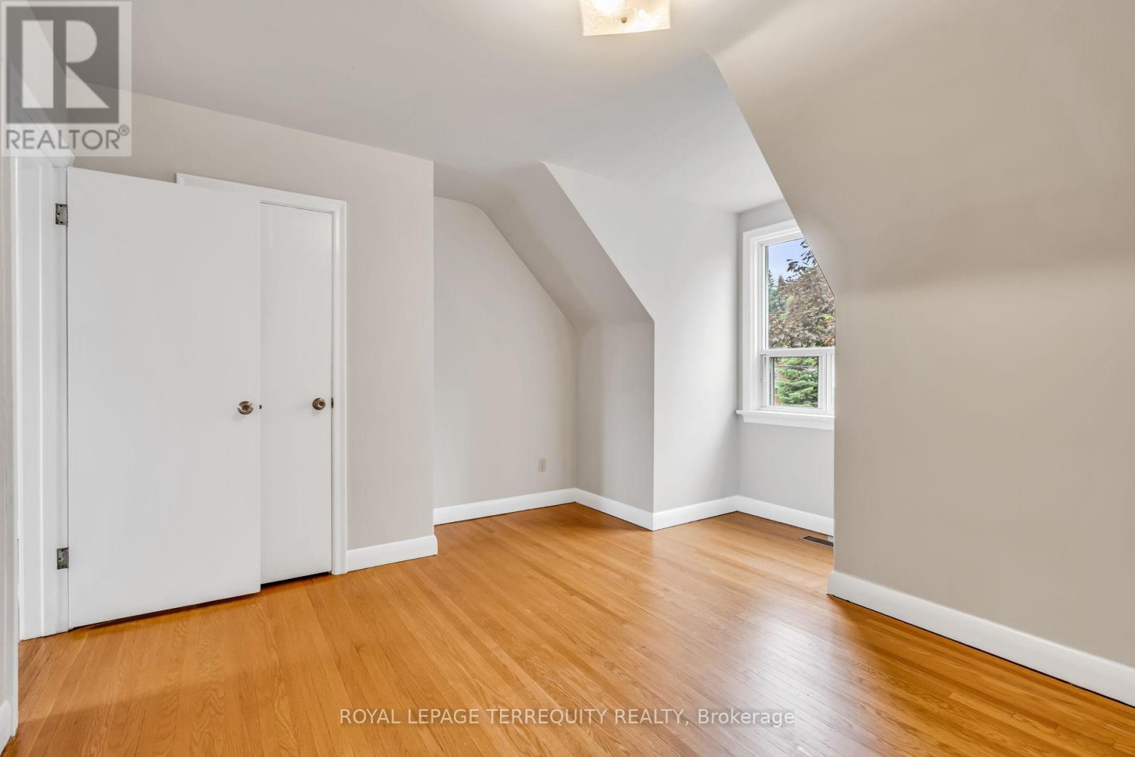 15 Vassar Drive, Toronto, Ontario  M9B 5E9 - Photo 21 - W12211999