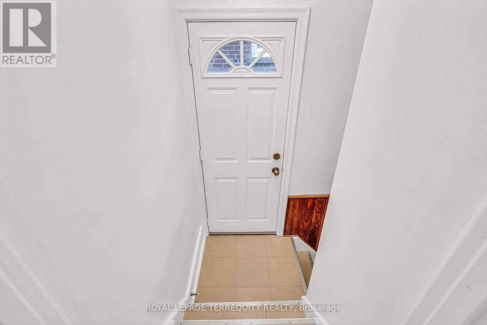 15 Vassar Drive, Toronto, Ontario  M9B 5E9 - Photo 25 - W12211999