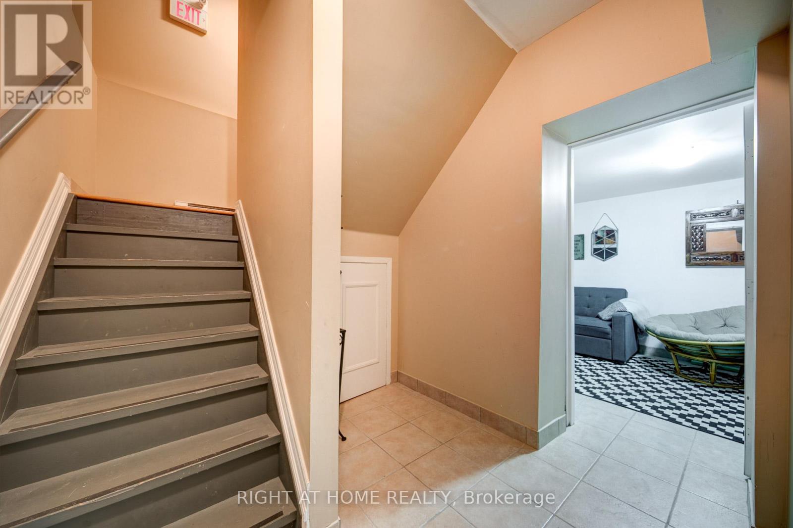 10 - 120 Bronte Road, Oakville, Ontario  L6L 3C1 - Photo 10 - W12212000