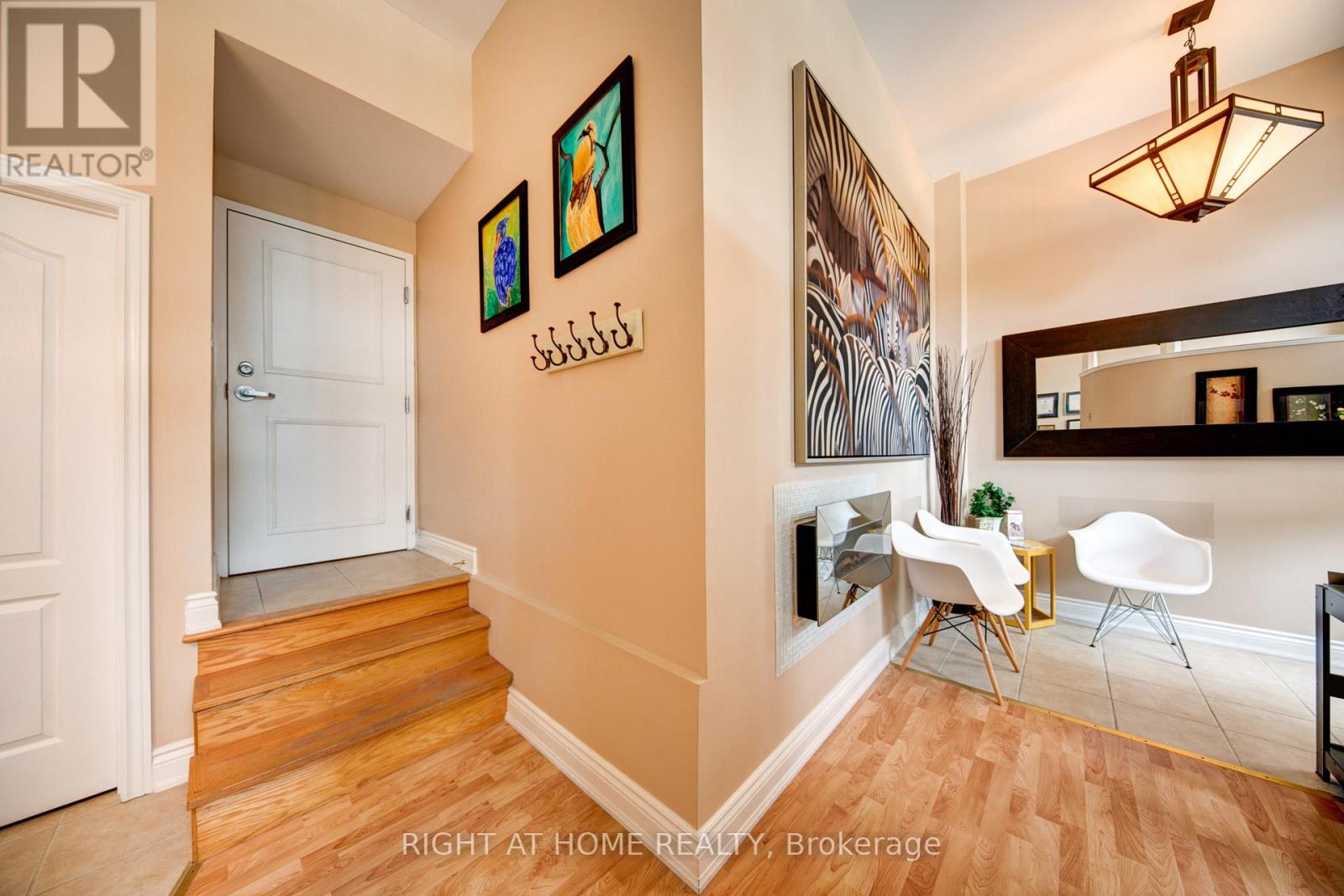 10 - 120 Bronte Road, Oakville, Ontario  L6L 3C1 - Photo 9 - W12212000