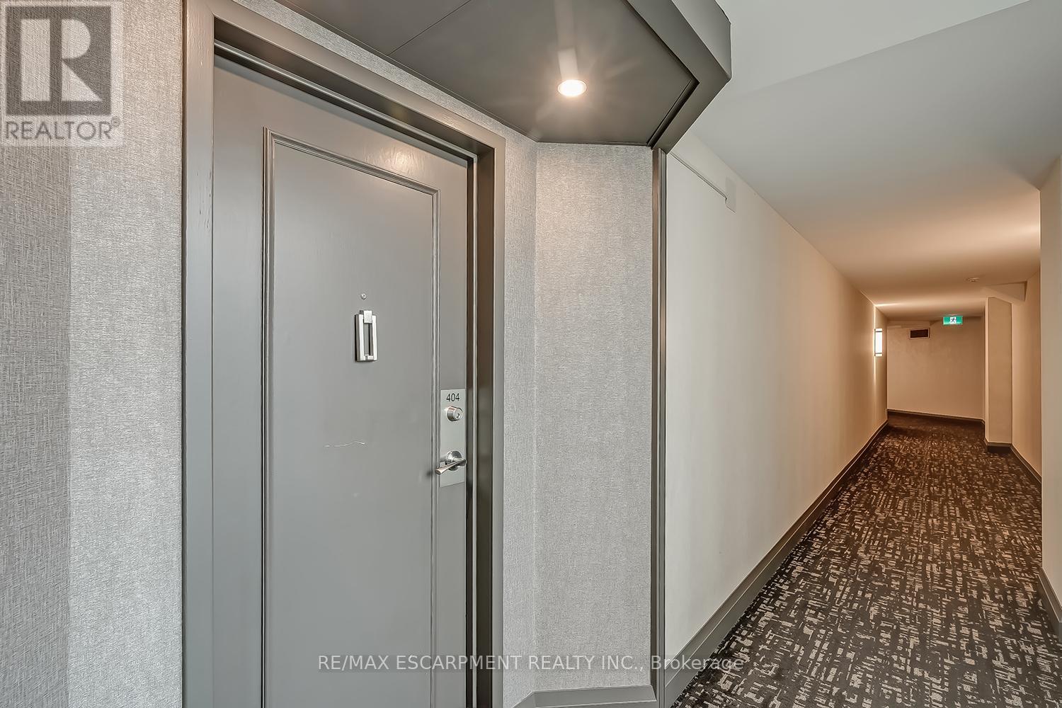 404 - 415 Locust Street, Burlington, Ontario  L7S 2J2 - Photo 4 - W12212017