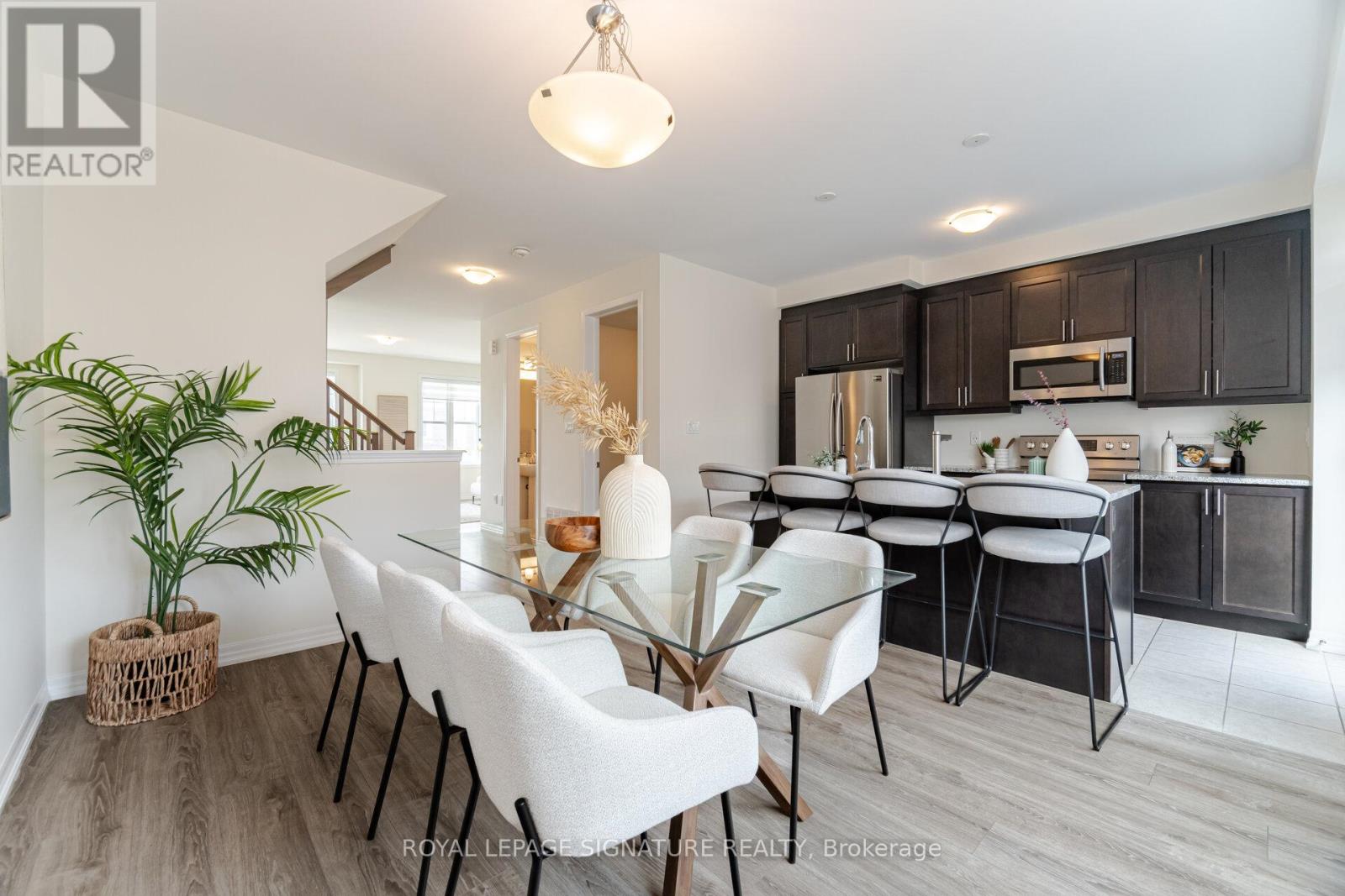 242 Harold Dent Trail, Oakville (Go Glenorchy), Ontario  L6M 1S2 - Photo 21 - W12212025