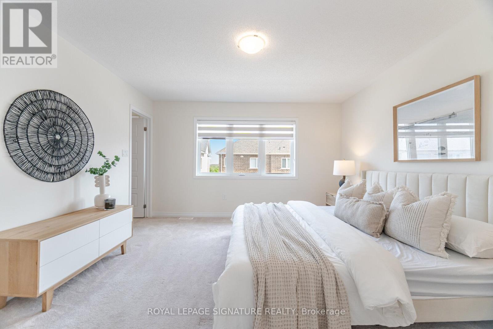 242 Harold Dent Trail, Oakville (Go Glenorchy), Ontario  L6M 1S2 - Photo 32 - W12212025