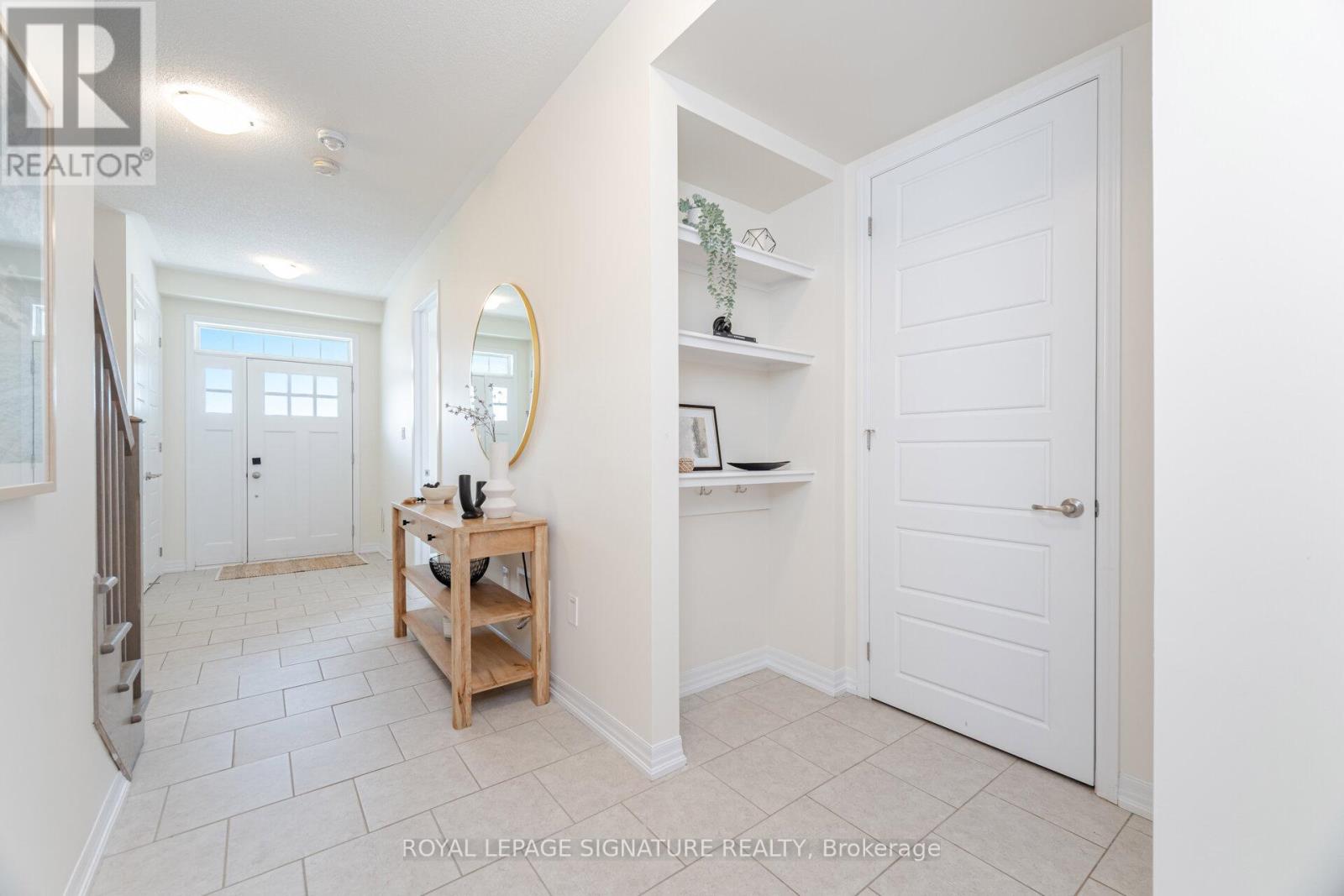 242 Harold Dent Trail, Oakville (Go Glenorchy), Ontario  L6M 1S2 - Photo 5 - W12212025