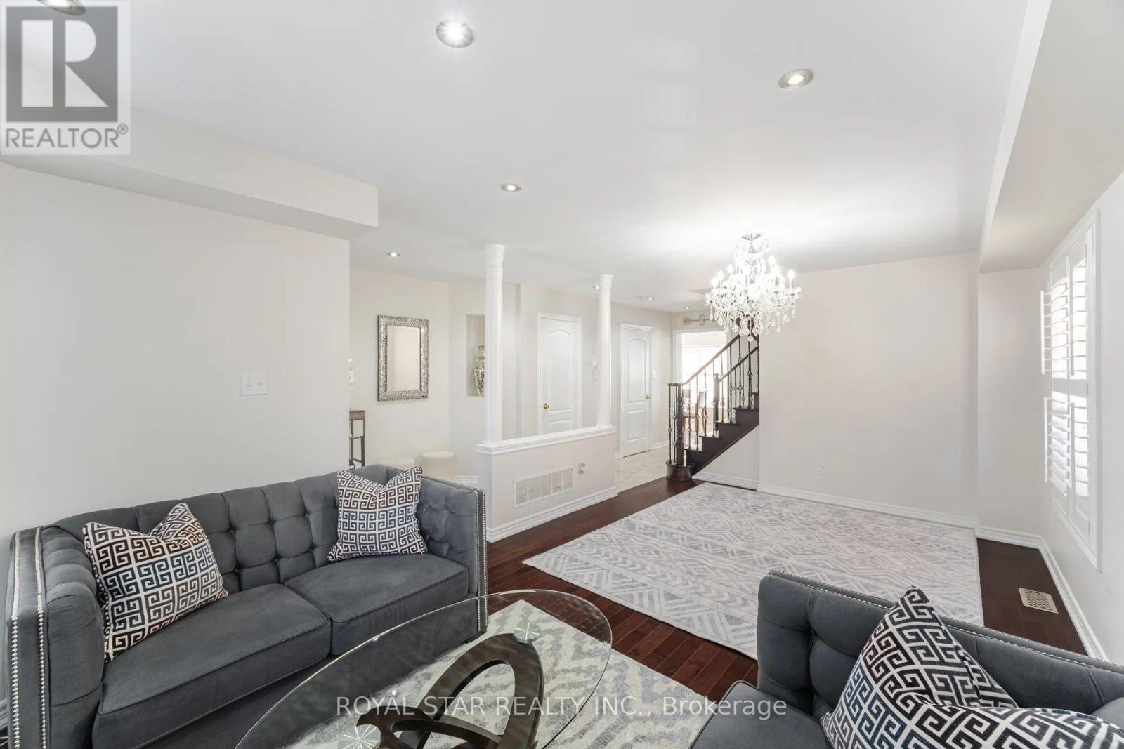 144 Barleyfield Road, Brampton (Sandringham-Wellington), Ontario  L6R 2K3 - Photo 15 - W12212030