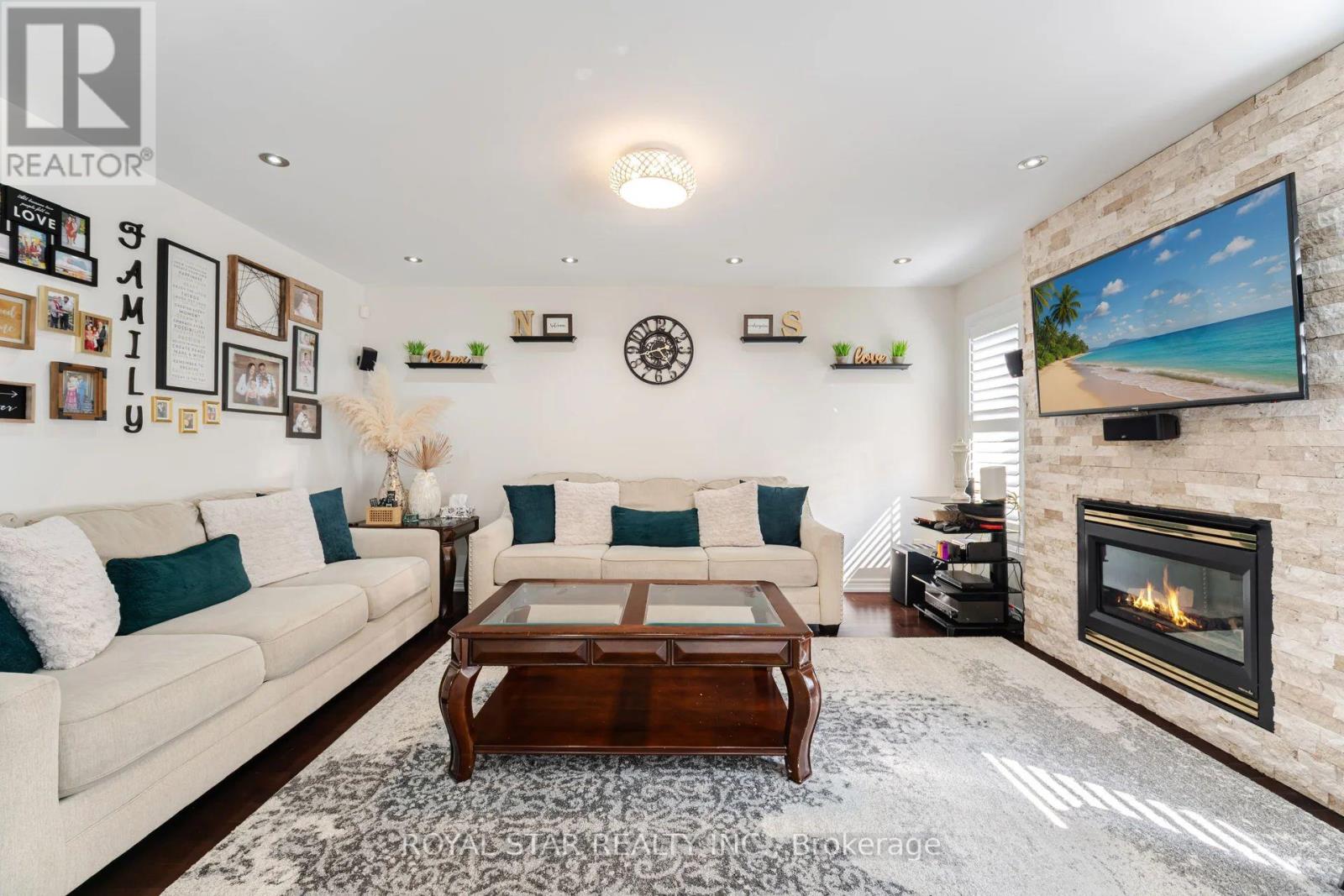 144 Barleyfield Road, Brampton (Sandringham-Wellington), Ontario  L6R 2K3 - Photo 22 - W12212030