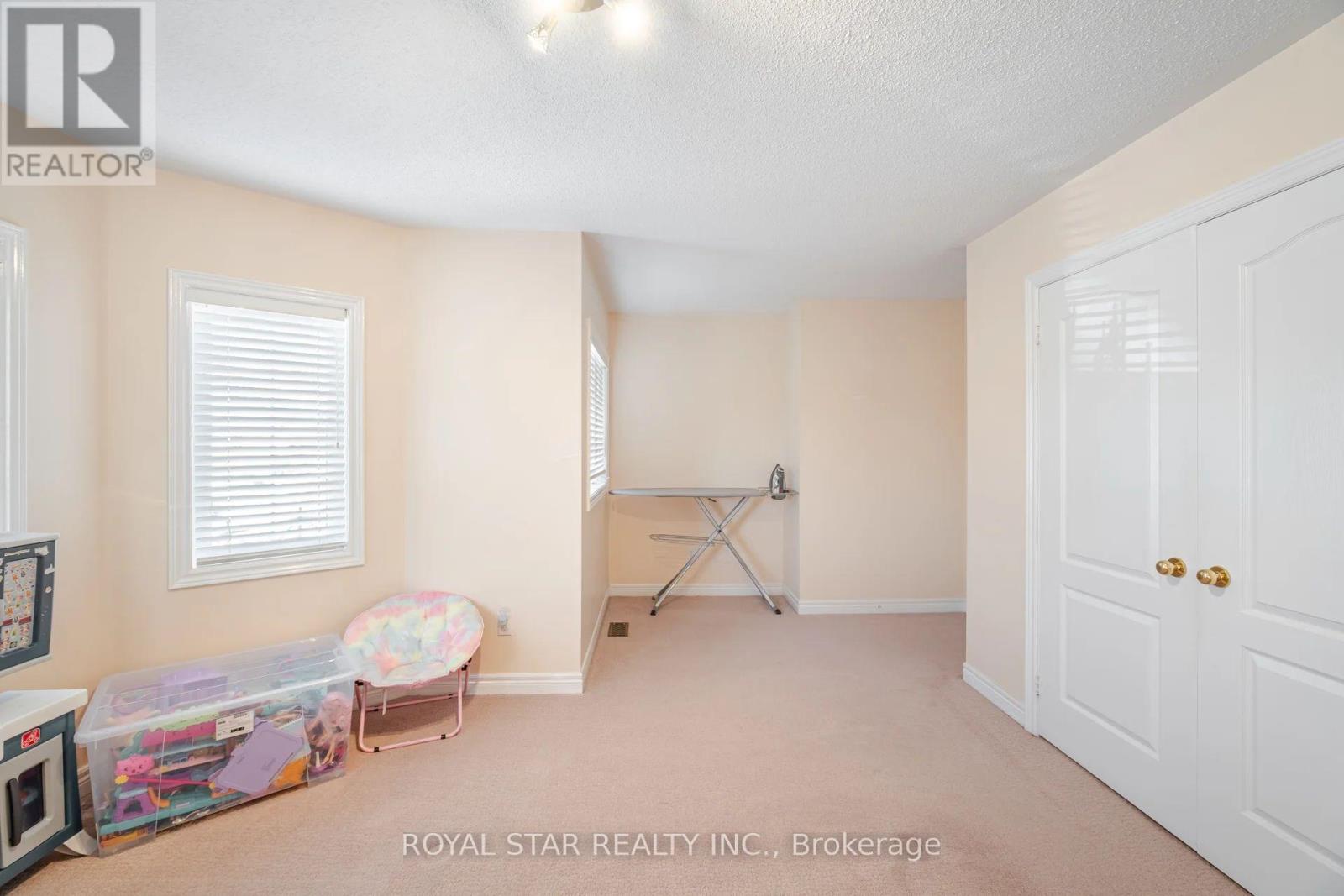 144 Barleyfield Road, Brampton (Sandringham-Wellington), Ontario  L6R 2K3 - Photo 38 - W12212030